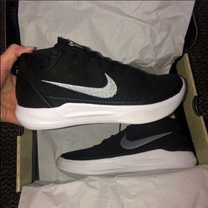 New Nike Kobe A.D. Black Mid Size 7.5